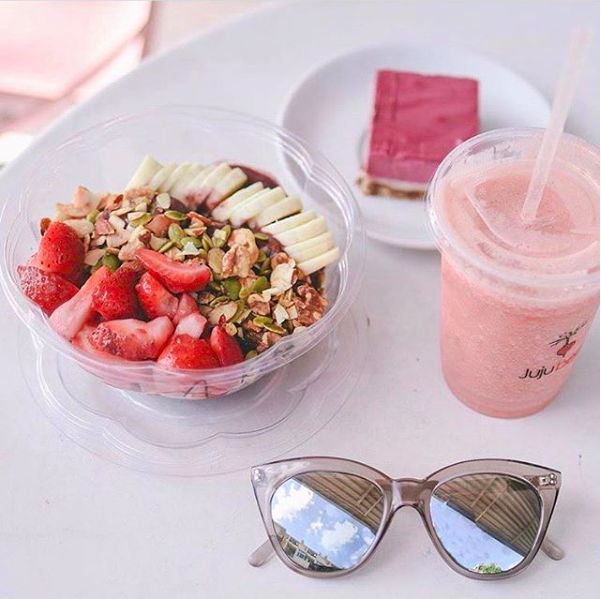 seattle organic restaurant, cafe, juice, smoothies, vegan, bellevue, simplholistic