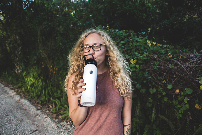 Sustainable camping water bottle (with a filter)